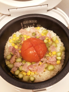 チーズが香る!簡単トマト炊き込みごはん-レシピのメイン写真