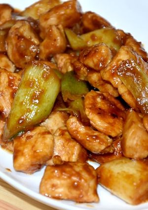 鶏ムネ肉と長ネギの味噌ダレ炒め-レシピのメイン写真