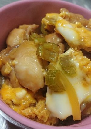 セロリで作る！変わり親子丼-レシピのメイン写真