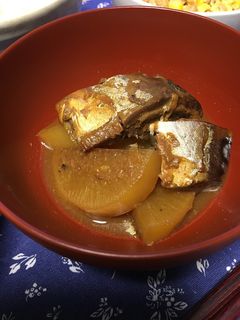サバの味噌煮缶で簡単!大根の煮物-レシピのメイン写真