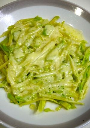 節約！ブロッコリーの芯でチーズ焼き-レシピのメイン写真