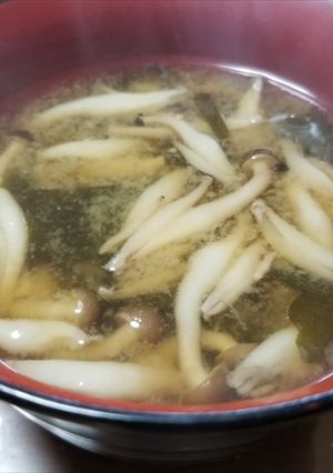 干し平茸のダシが旨い味噌汁・ブナシメジ-レシピのメイン写真