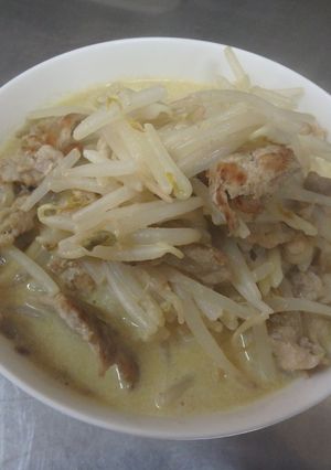 もやしと豚小間のカレーちゃんぽん-レシピのメイン写真