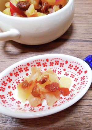 炊飯器で離乳食☆おさつりんごのレーズン煮-レシピのメイン写真