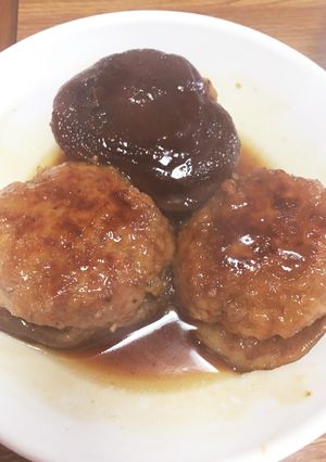 しいたけの肉詰め（ハンバーグタネ利用）-レシピのメイン写真
