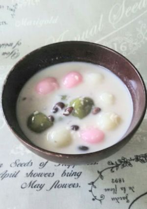 三色団子入り甘酒豆乳ぜんざい☆雛祭りにも-レシピのメイン写真