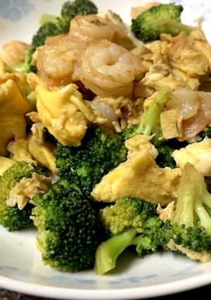 冷凍海老とブロッコリーと卵のバター炒め-レシピのメイン写真