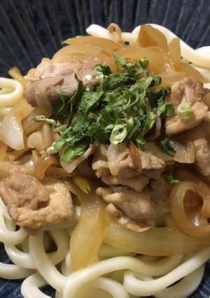 インスタント味噌汁で簡単肉うどん♡-レシピのメイン写真
