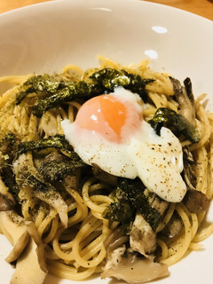 和風●半熟卵と茸のバターしょう油パスタ-レシピのメイン写真
