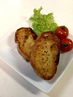 お手軽 ガーリックトースト-レシピのメイン写真