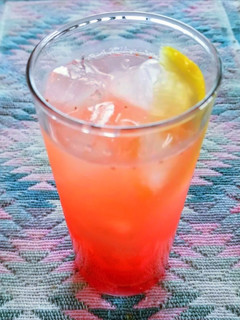苺コンフィチュールで炭酸ドリンク-レシピのメイン写真
