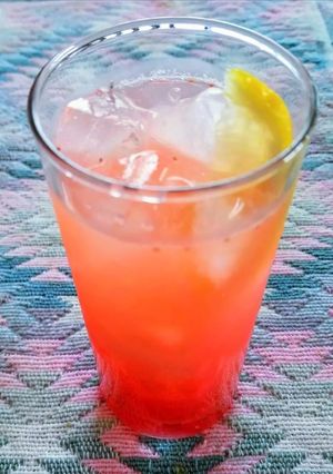 苺コンフィチュールで炭酸ドリンク-レシピのメイン写真