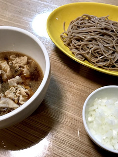 玉ねぎ辛さがクセになる!豚しゃぶつけそば-レシピのメイン写真