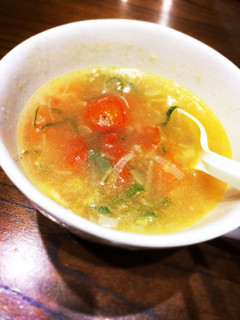 青い部分も美味しく♡ネギとトマトのスープ-レシピのメイン写真