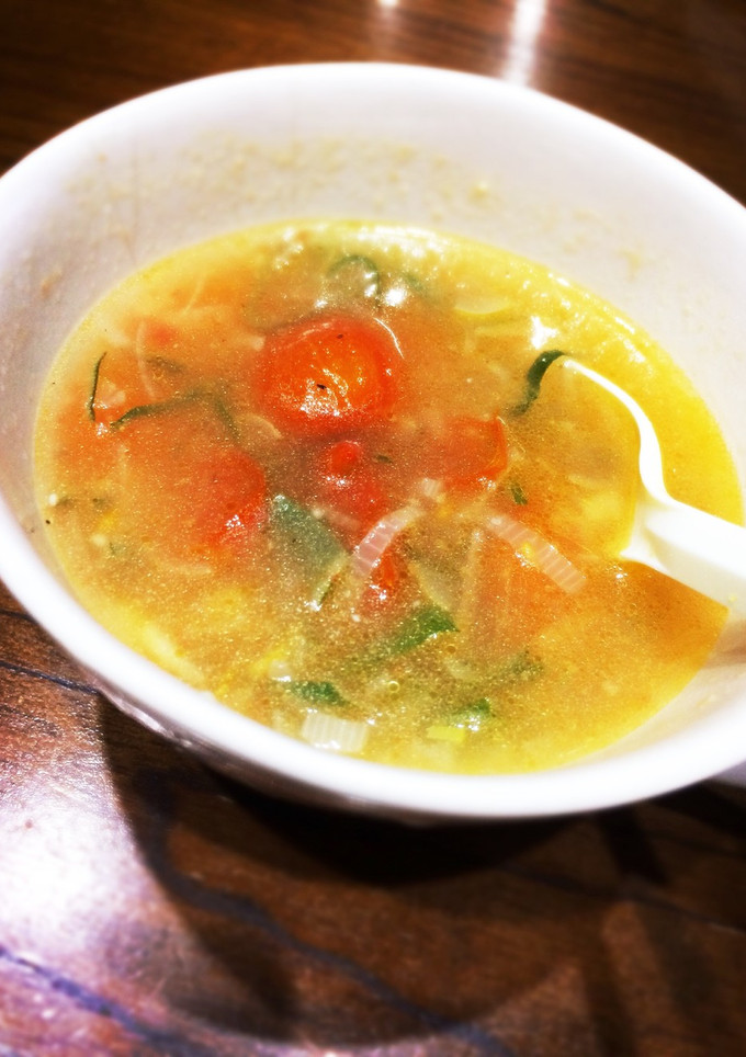 青い部分も美味しく♡ネギとトマトのスープ-レシピのメイン写真