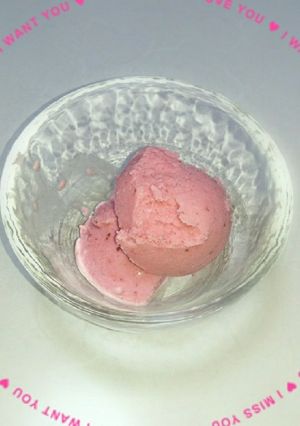 いちごアイス-レシピのメイン写真