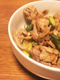 簡単!美味しい!豚こまアスパラの生姜炒め-レシピのメイン写真