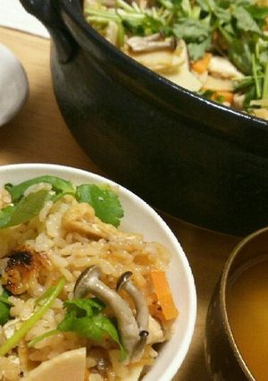 土鍋で炊き込みご飯-レシピのメイン写真