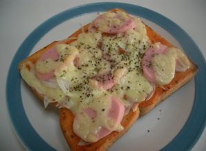 ✿魚肉ウインナーのピザトースト✿-レシピのメイン写真