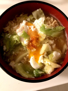 サッポロ一番味噌ラーメン♪キャベツ卵入り-レシピのメイン写真