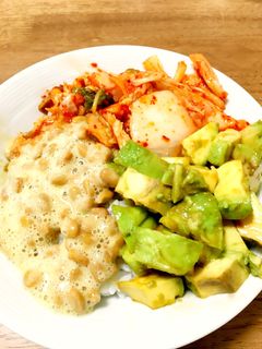 美肌、美腸に♡アボカド納豆キムチ丼-レシピのメイン写真