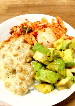 美肌、美腸に♡アボカド納豆キムチ丼-レシピのメイン写真