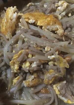 もやし入り！納豆蕎麦の卵とじ風-レシピのメイン写真