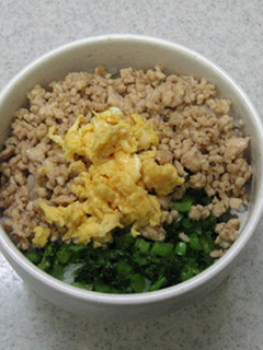 3色そぼろ丼-レシピのメイン写真