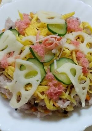 ひな祭りに！手作り五目のちらし寿司-レシピのメイン写真
