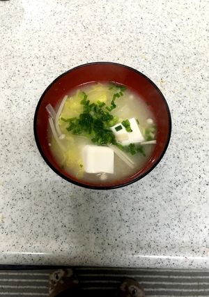 白菜えのきお豆腐のお味噌汁-レシピのメイン写真