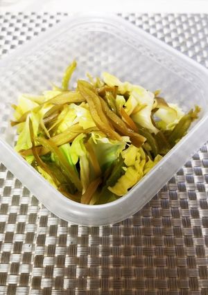 春キャベツとめかぶの茎の和え物-レシピのメイン写真
