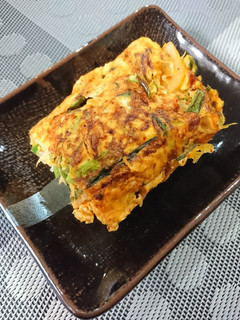 簡単1品☆ネギとキムチの大きい卵焼き-レシピのメイン写真