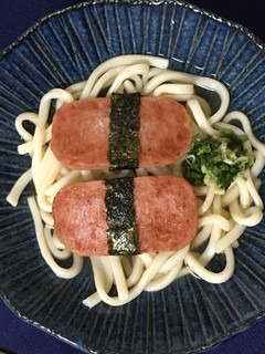 スパムで沖縄そば風うどん-レシピのメイン写真