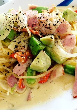 ベーコンとアボカドのクリームパスタ-レシピのメイン写真