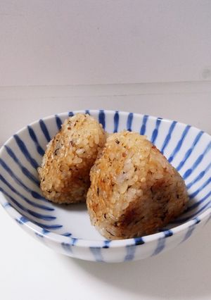 ☆タレとバターで！至極の焼きおにぎり☆-レシピのメイン写真