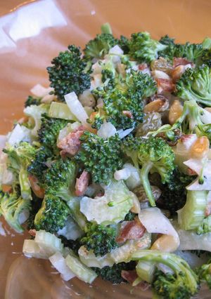 Ｂｒｏｃｃｏｌｉ　Ｓａｌａｄ　英語版-レシピのメイン写真