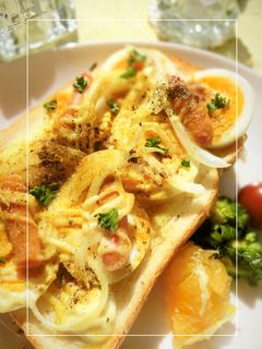茹で卵×ポークビッツのカレー塩トースト-レシピのメイン写真