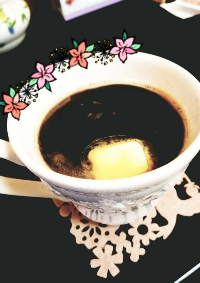 バターの風味+コク香る♡バターコーヒー-レシピのメイン写真