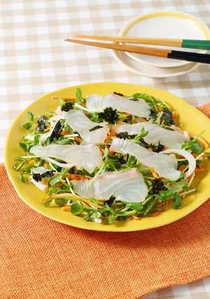 うま塩レモンだれで！真鯛の豆苗サラダ-レシピのメイン写真