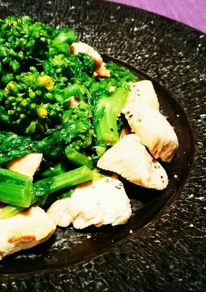 鶏肉と菜の花のレモンオリーブオイル仕立て-レシピのメイン写真