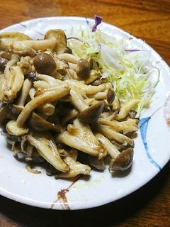 超簡単♡しめじだけ!カレーマヨ炒め-レシピのメイン写真