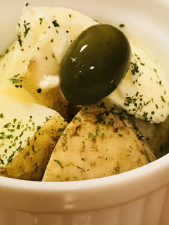 【ココット】塩漬けオリーブ&ポテトサラダ-レシピのメイン写真