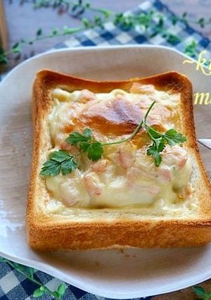 チーズが流れる❤厚切りパンの詰め込みピザ-レシピのメイン写真