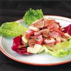 รูปของ 鹿肉のサラダ仕立て