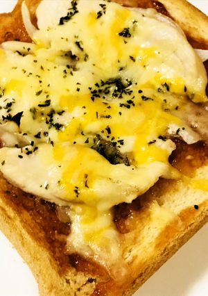 ピザ風☆ケチャップチーズチキン・トースト-レシピのメイン写真