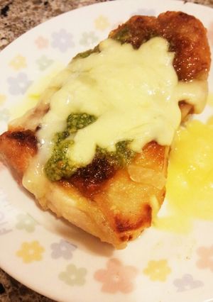 鶏もも肉のバジルソース乗せ-レシピのメイン写真