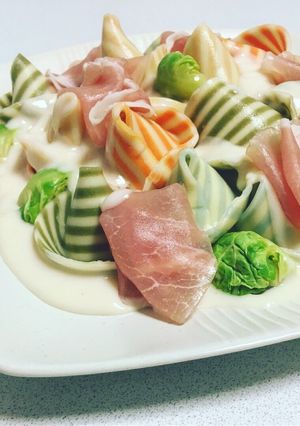 彩り豊か！ホワイトソースのパドンニパスタ-レシピのメイン写真