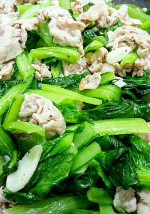 にんにくで豚肉と小松菜を 炒めただけ！-レシピのメイン写真