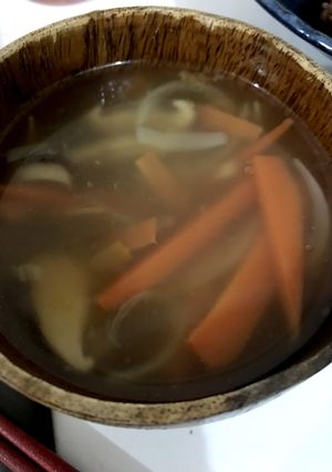 我が家の定番椎茸ともやしのスープ-レシピのメイン写真