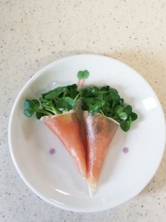 簡単!かいわれ大根の生ハム巻き-レシピのメイン写真
